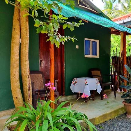 Helena Holiday Cottage Диквелла Экстерьер фото